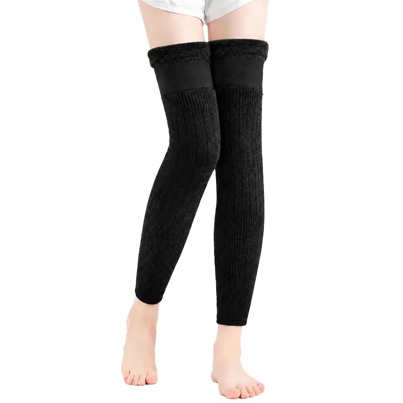 Long black ribbed knee warmers with plush lining